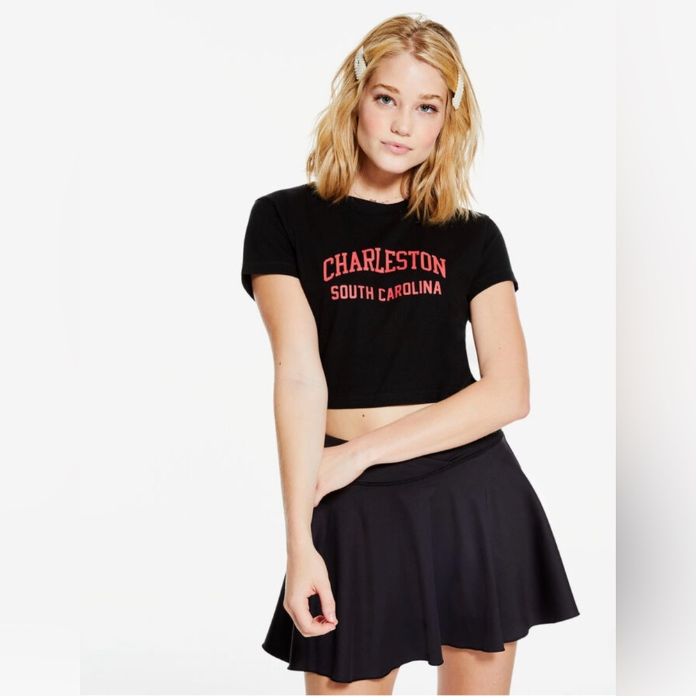Aeropostale Charleston Vintage Graphic Tee / size: M